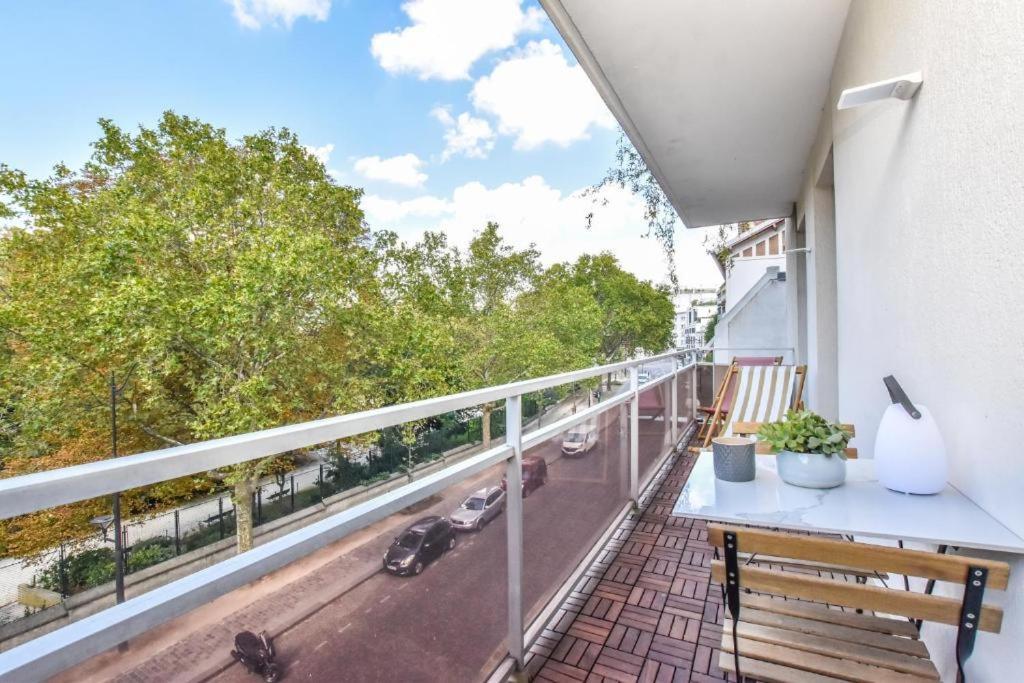 Luxury Paris La Vie En Rose Jacuzzi Terrasse Parking Apartment Exterior photo