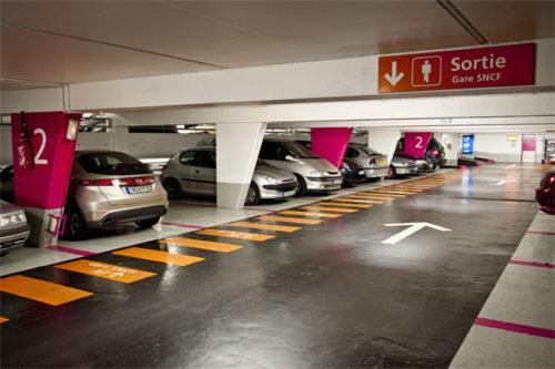 Luxury Paris La Vie En Rose Jacuzzi Terrasse Parking Apartment Exterior photo